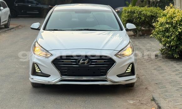 Acheter Neuf Voiture Hyundai Sonata Blanc à Dakar, Dakar Acheter Neuf Voiture Hyundai Sonata Blanc à Dakar, Dakar
