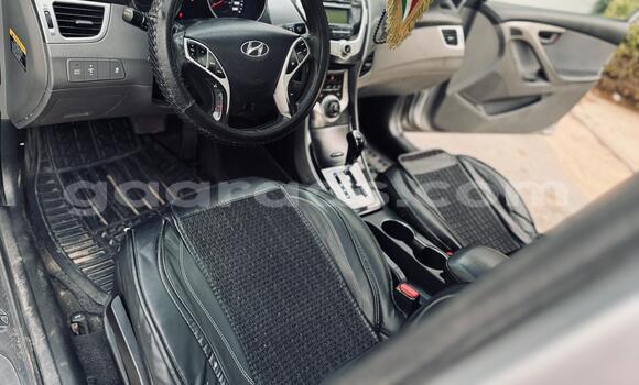 Acheter Occasion Voiture Hyundai Elantra Gris à Dakar, Dakar Acheter Occasion Voiture Hyundai Elantra Gris à Dakar, Dakar