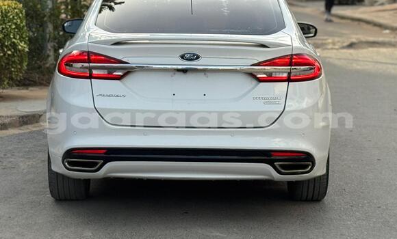 Acheter Neuf Voiture Ford Fusion Blanc à Dakar, Dakar Acheter Neuf Voiture Ford Fusion Blanc à Dakar, Dakar