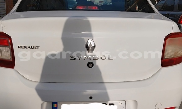 Acheter Occasion Voiture Renault Symbol Blanc à Dakar, Dakar Acheter Occasion Voiture Renault Symbol Blanc à Dakar, Dakar