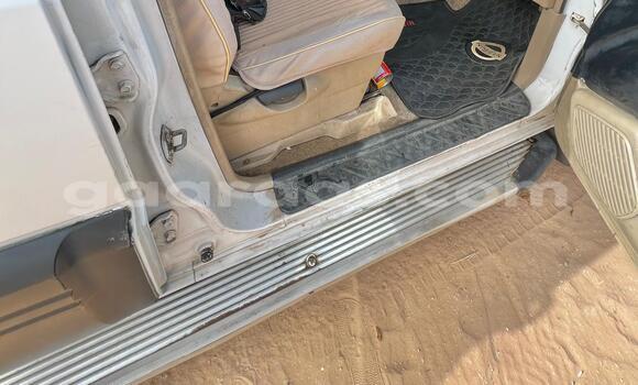 Acheter Occasion Voiture Nissan Terrano Blanc à Dakar, Dakar Acheter Occasion Voiture Nissan Terrano Blanc à Dakar, Dakar