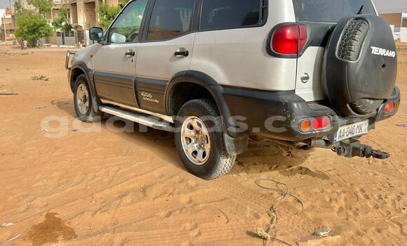 Acheter Occasion Voiture Nissan Terrano Blanc à Dakar, Dakar Acheter Occasion Voiture Nissan Terrano Blanc à Dakar, Dakar
