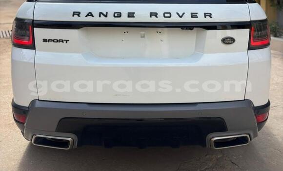 Dieundeu Beess Land Rover Range Rover Sport White Auto in Dakar in Dakar Dieundeu Beess Land Rover Range Rover Sport White Auto in Dakar in Dakar