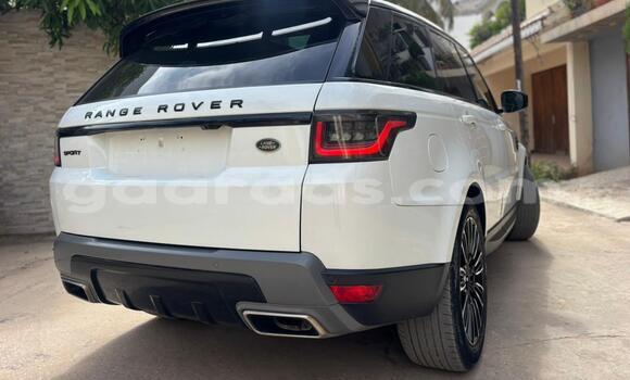 Dieundeu Beess Land Rover Range Rover Sport White Auto in Dakar in Dakar Dieundeu Beess Land Rover Range Rover Sport White Auto in Dakar in Dakar