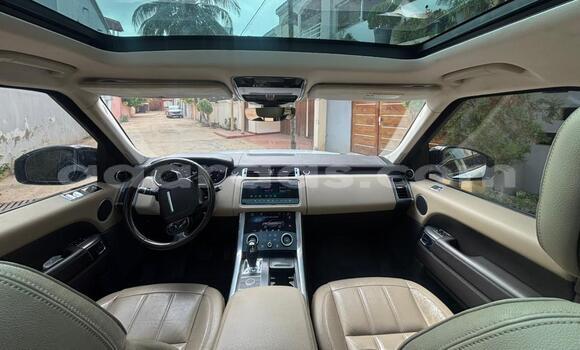 Dieundeu Beess Land Rover Range Rover Sport White Auto in Dakar in Dakar Dieundeu Beess Land Rover Range Rover Sport White Auto in Dakar in Dakar
