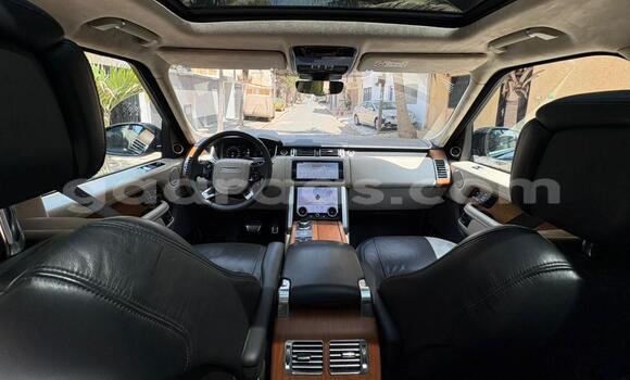 Dieundeu Beess Land Rover Range Rover Vogue Black Auto in Dakar in Dakar Dieundeu Beess Land Rover Range Rover Vogue Black Auto in Dakar in Dakar