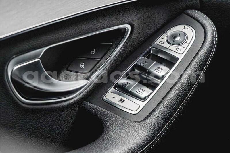 Big with watermark mercedes benz c class dakar dakar 33525