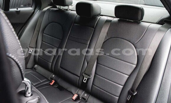 Acheter Occasion Voiture Mercedes‒Benz C–Class Noir à Dakar, Dakar Acheter Occasion Voiture Mercedes‒Benz C–Class Noir à Dakar, Dakar