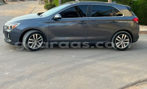 Acheter Occasion Voiture Hyundai Elantra Gris de fer à Dakar, Dakar Acheter Occasion Voiture Hyundai Elantra Gris de fer à Dakar, Dakar
