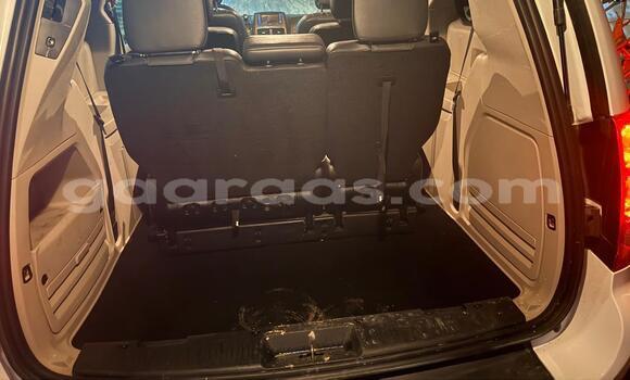 Acheter Import Voiture Dodge Caravan White à Dakar, Dakar Acheter Import Voiture Dodge Caravan White à Dakar, Dakar
