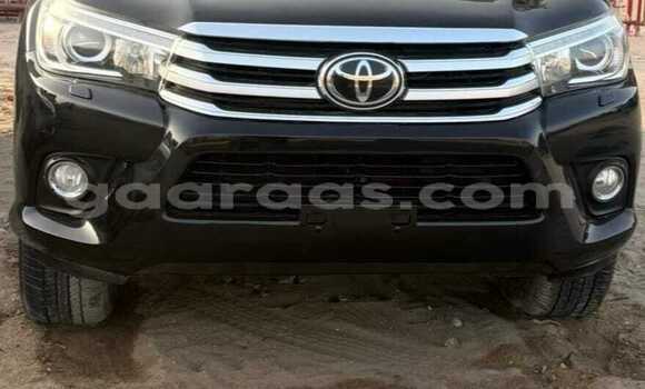 Dieundeu Beess Toyota Hilux Black Auto in Dakar in Dakar Dieundeu Beess Toyota Hilux Black Auto in Dakar in Dakar