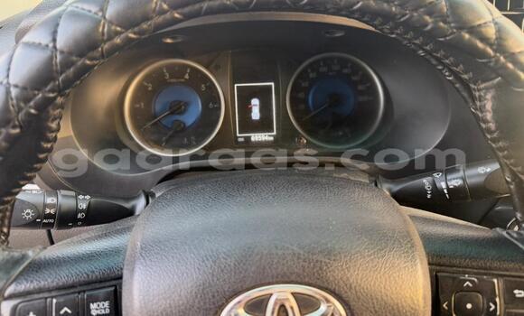 Acheter Neuf Voiture Toyota Hilux Noir à Dakar, Dakar Acheter Neuf Voiture Toyota Hilux Noir à Dakar, Dakar
