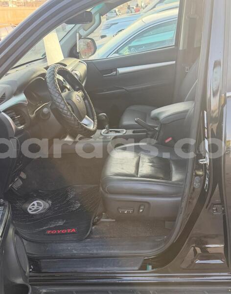 Big with watermark toyota hilux dakar dakar 33550