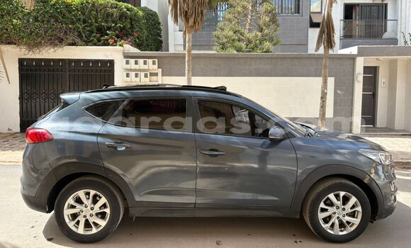 Buy Used Hyundai Tucson Silver Car in Dakar in Dakar Buy Used Hyundai Tucson Silver Car in Dakar in Dakar