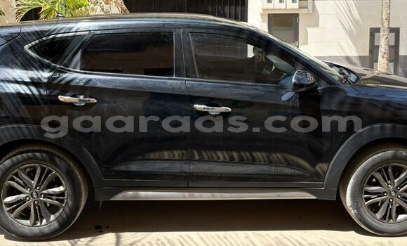 Buy Used Hyundai Tucson Silver Car in Dakar in Dakar Buy Used Hyundai Tucson Silver Car in Dakar in Dakar