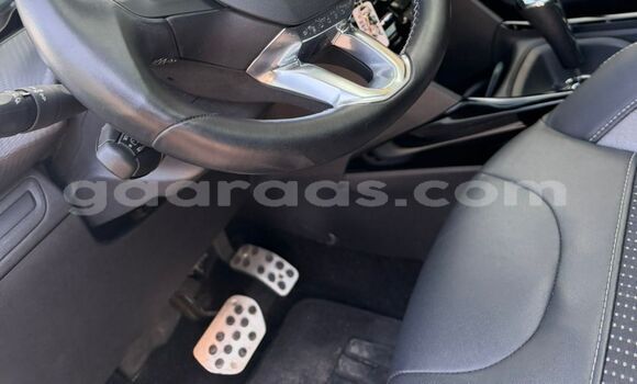 Acheter Neuf Voiture Peugeot 2008 Blanc à Dakar, Dakar Acheter Neuf Voiture Peugeot 2008 Blanc à Dakar, Dakar