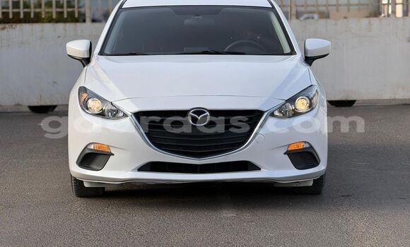 Acheter Neuf Voiture Mazda 3 Blanc à Dakar, Dakar Acheter Neuf Voiture Mazda 3 Blanc à Dakar, Dakar