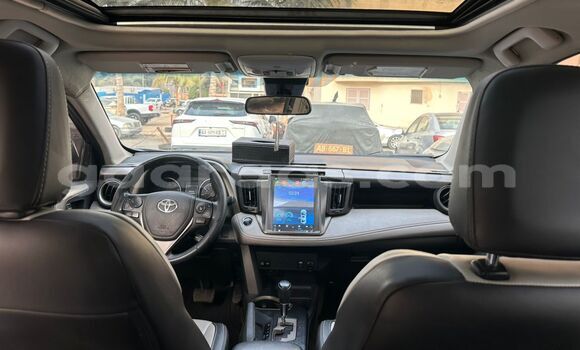 Acheter Neuf Voiture Toyota RAV4 Bleu à Dakar, Dakar Acheter Neuf Voiture Toyota RAV4 Bleu à Dakar, Dakar