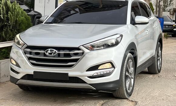 Acheter Neuf Voiture Hyundai Tucson Blanc à Dakar, Dakar Acheter Neuf Voiture Hyundai Tucson Blanc à Dakar, Dakar