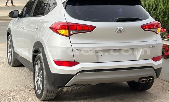 Acheter Neuf Voiture Hyundai Tucson Blanc à Dakar, Dakar Acheter Neuf Voiture Hyundai Tucson Blanc à Dakar, Dakar