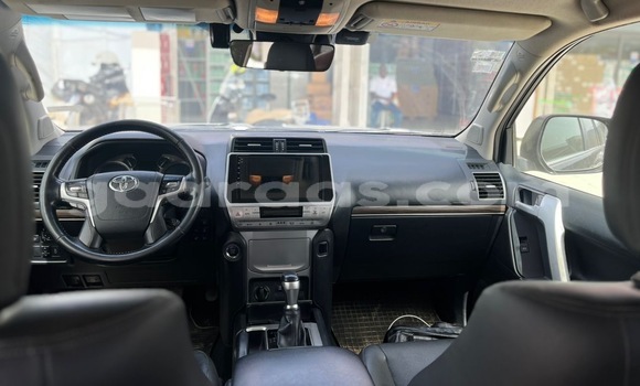 Acheter Occasion Voiture Toyota Land Cruiser Noir à Dakar, Dakar Acheter Occasion Voiture Toyota Land Cruiser Noir à Dakar, Dakar