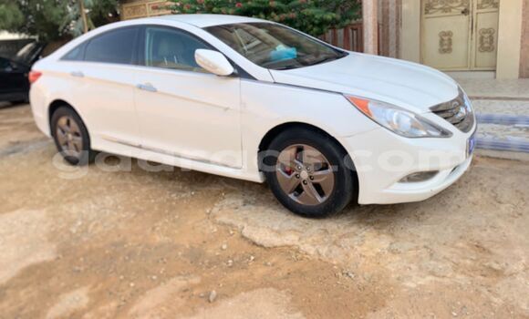 Acheter Occasion Voiture Hyundai Sonata Blanc à Thiès, Région de Thiès