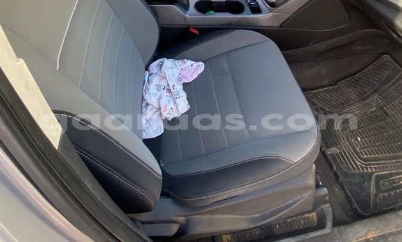Acheter Occasion Voiture Ford Escape Beige à Dakar, Dakar Acheter Occasion Voiture Ford Escape Beige à Dakar, Dakar