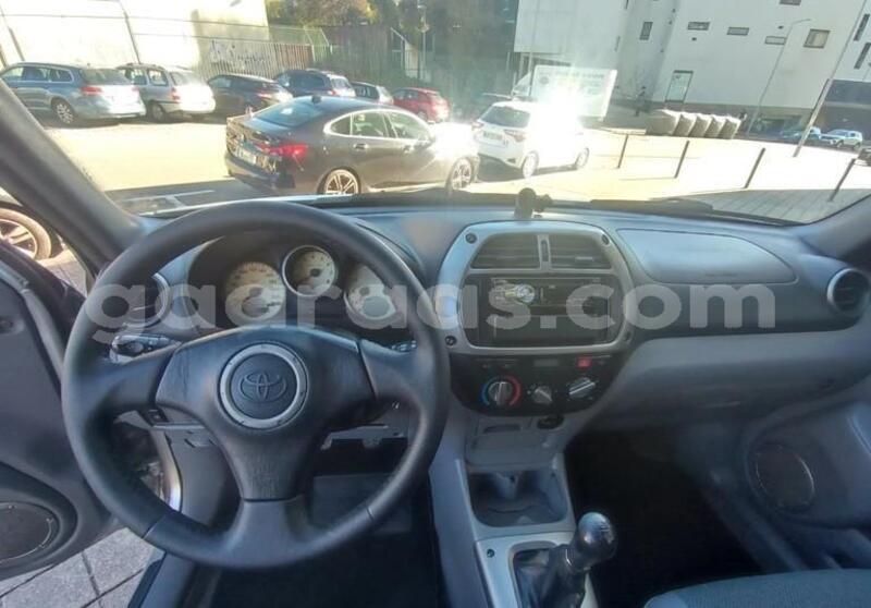 Big with watermark toyota rav4 bagmati behind berlin 33604