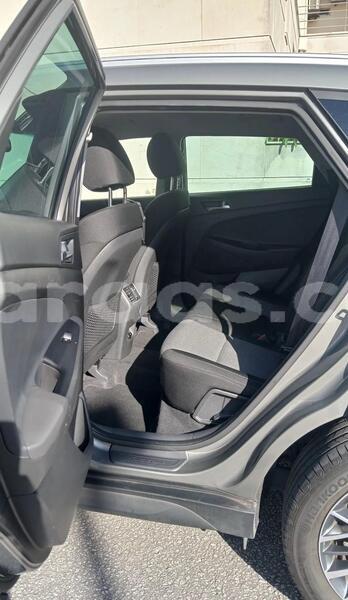 Big with watermark hyundai tucson bagmati behind berlin 33634