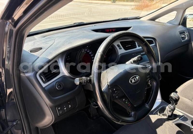 Big with watermark kia cee d diourbel bambey 33653