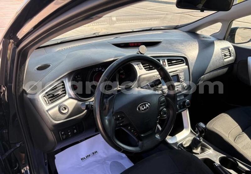 Big with watermark kia cee d diourbel bambey 33653