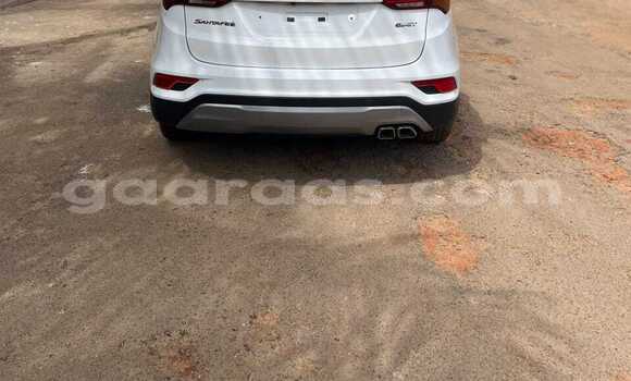 Acheter Occasion Voiture Hyundai Santa Fe Blanc à Dakar, Dakar Acheter Occasion Voiture Hyundai Santa Fe Blanc à Dakar, Dakar