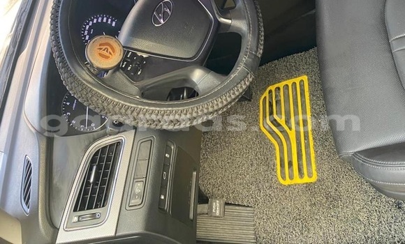 Acheter Neuf Voiture Hyundai Sonata Noir à Dakar, Dakar Acheter Neuf Voiture Hyundai Sonata Noir à Dakar, Dakar