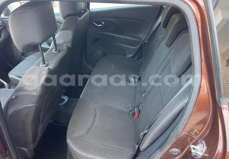 Big with watermark renault clio kolda dabo 33674