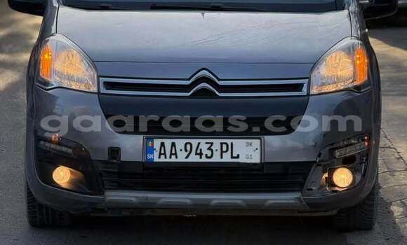 Buy Used Citroen Berlingo Gray Car in Dakar in Dakar Buy Used Citroen Berlingo Gray Car in Dakar in Dakar