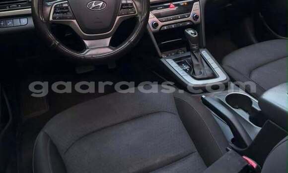 Buy Used Hyundai Elantra Blue Car in Dakar in Dakar Buy Used Hyundai Elantra Blue Car in Dakar in Dakar