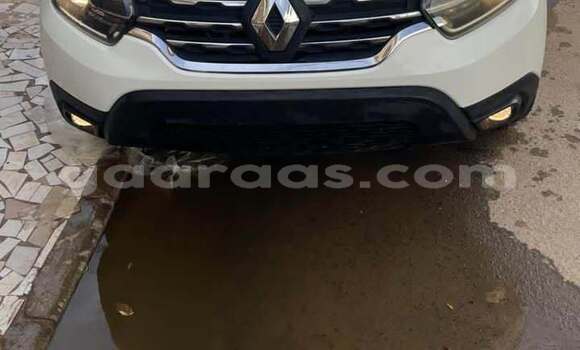 Dieundeu Occasion Renault Duster White Auto in Dakar in Dakar Dieundeu Occasion Renault Duster White Auto in Dakar in Dakar