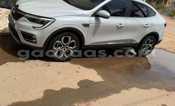 Buy Used Renault 30 White Car in Dakar in Dakar