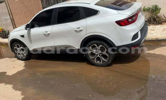 Buy Used Renault 30 White Car in Dakar in Dakar Buy Used Renault 30 White Car in Dakar in Dakar