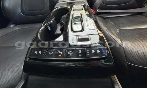 Buy Used Hyundai Tucson White Car in Dakar in Dakar Buy Used Hyundai Tucson White Car in Dakar in Dakar