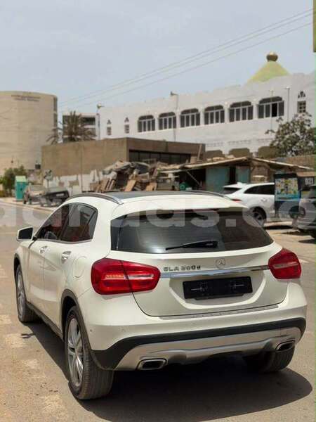 Big with watermark mercedes benz gla klasse dakar dakar 33703