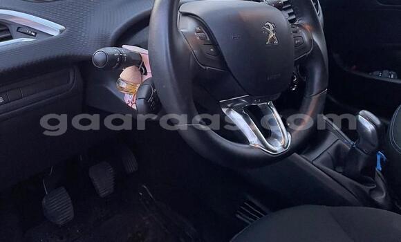 Acheter Occasion Voiture Peugeot 208 Noir à Dakar, Dakar Acheter Occasion Voiture Peugeot 208 Noir à Dakar, Dakar