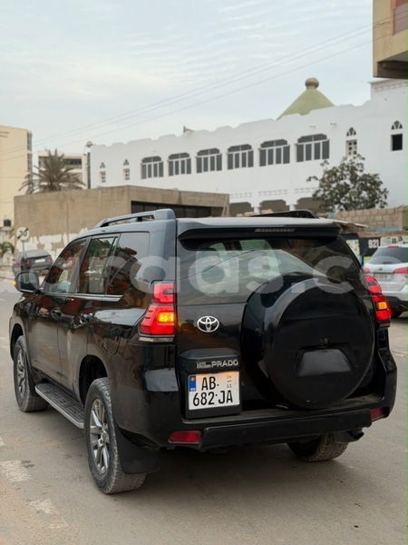 Big with watermark toyota prado dakar dakar 33758