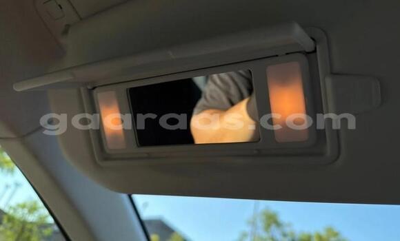 Buy Used Peugeot 5008 Green Car in Dakar in Dakar Buy Used Peugeot 5008 Green Car in Dakar in Dakar