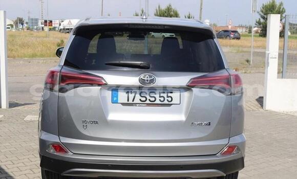 Acheter Occasion Voiture Toyota RAV4 Gris à Dabo, Kolda Acheter Occasion Voiture Toyota RAV4 Gris à Dabo, Kolda