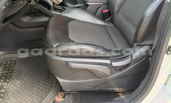 Buy Used Hyundai Tucson Silver Car in Dakar in Dakar Buy Used Hyundai Tucson Silver Car in Dakar in Dakar