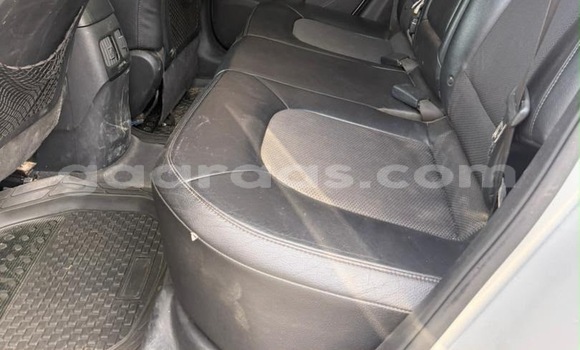 Buy Used Hyundai Tucson Silver Car in Dakar in Dakar Buy Used Hyundai Tucson Silver Car in Dakar in Dakar