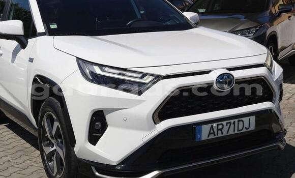 Acheter Occasion Voiture Toyota RAV4 Blanc à Dabo, Kolda Acheter Occasion Voiture Toyota RAV4 Blanc à Dabo, Kolda