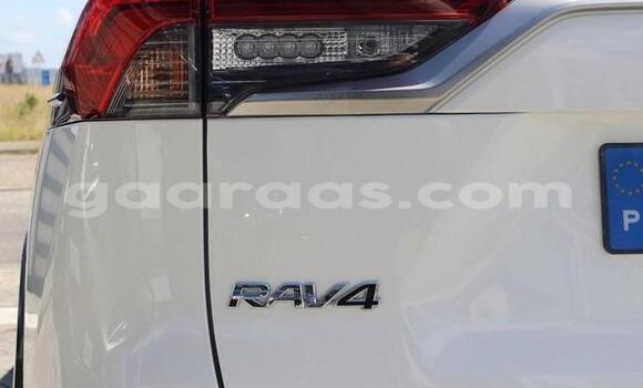 Acheter Occasion Voiture Toyota RAV4 Blanc à Dabo, Kolda Acheter Occasion Voiture Toyota RAV4 Blanc à Dabo, Kolda