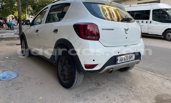 Dieundeu Occasion Dacia Sandero Blanc Auto in Dakar in Dakar Dieundeu Occasion Dacia Sandero Blanc Auto in Dakar in Dakar